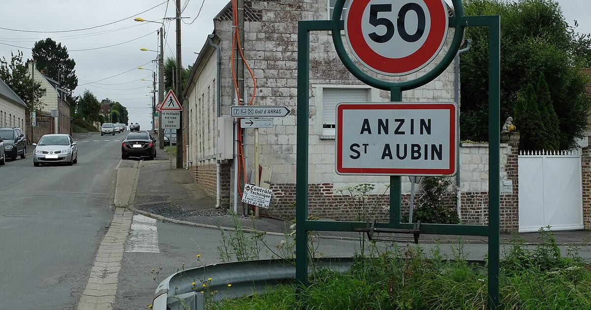 Anzin-Saint-Aubin — photo réelle (Wikimedia Commons, Floflo62)