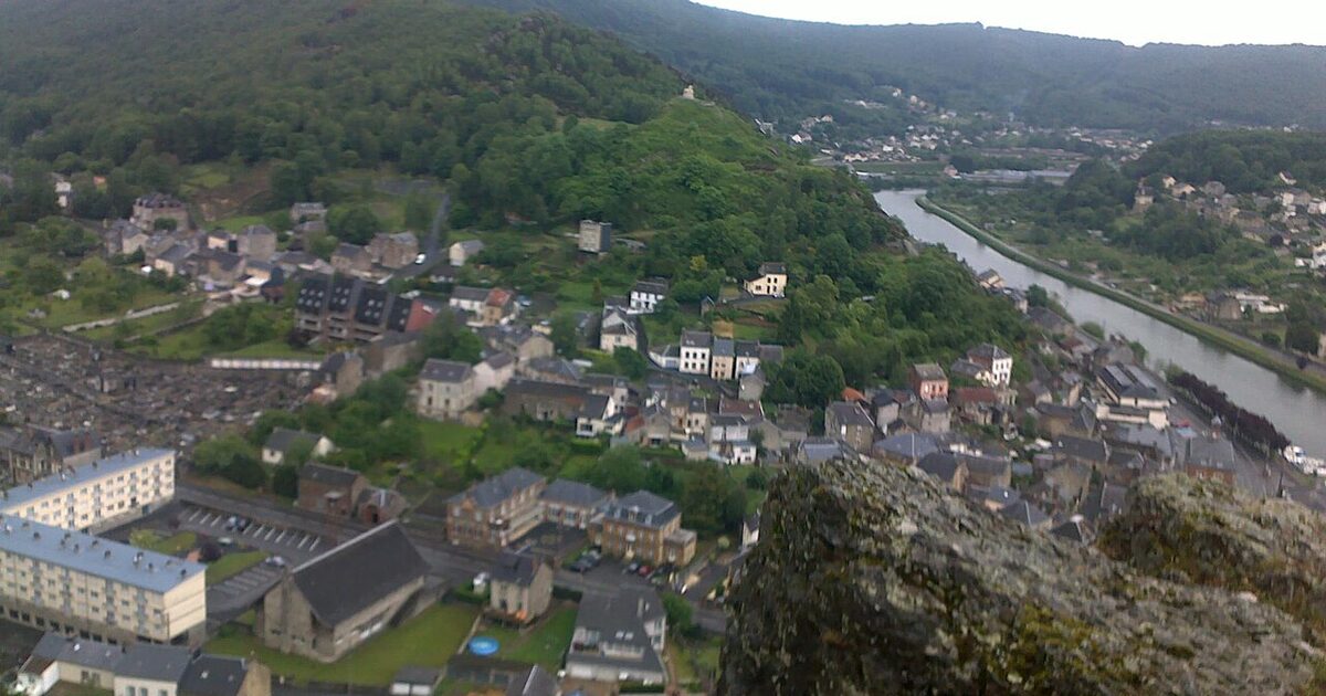 Bogny-sur-Meuse — photo réelle