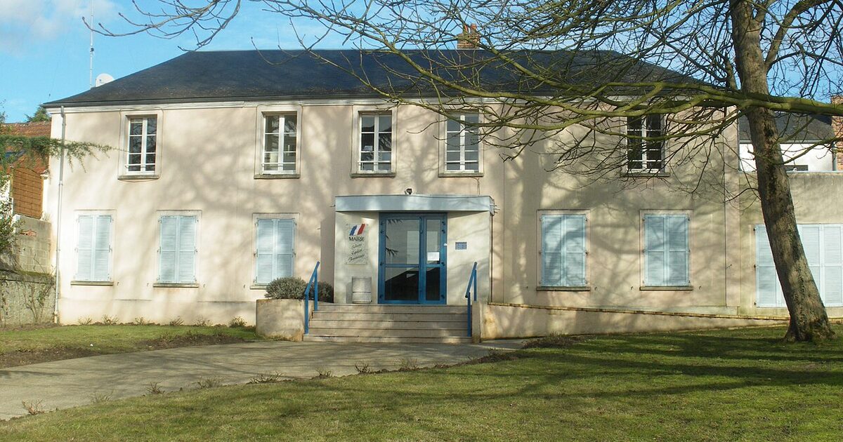 Bruyères-le-Châtel — photo réelle (Wikimedia Commons, Véronique PAGNIER)