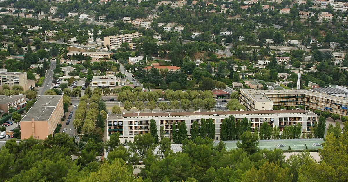 Carnoux-en-Provence — photo réelle