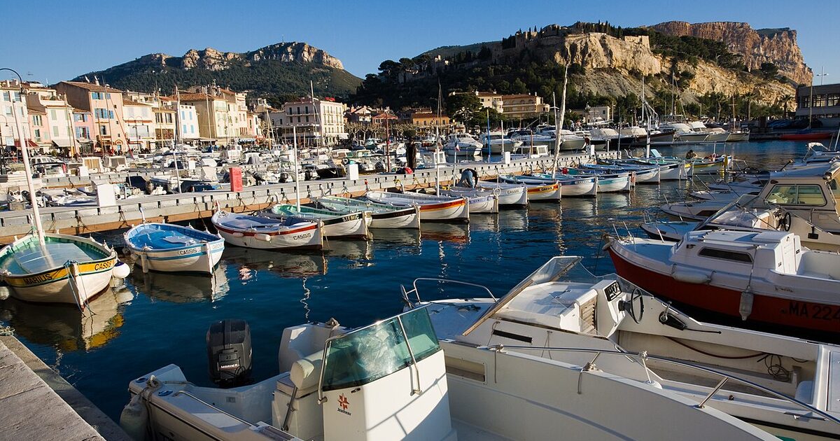 Cassis — photo réelle