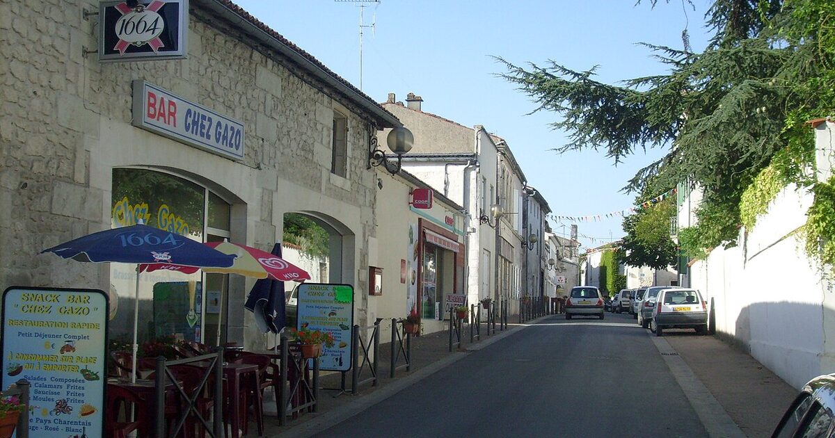Chaniers — photo réelle (Wikimedia Commons, Cobber17)