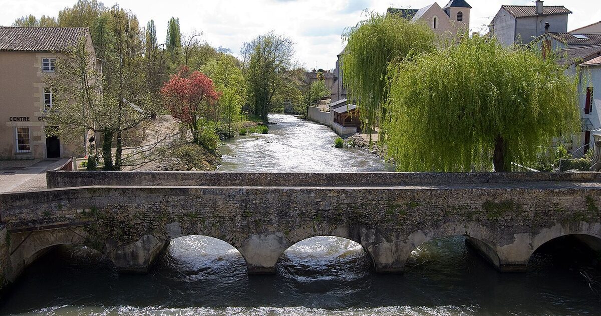 Chasseneuil-du-Poitou — photo réelle