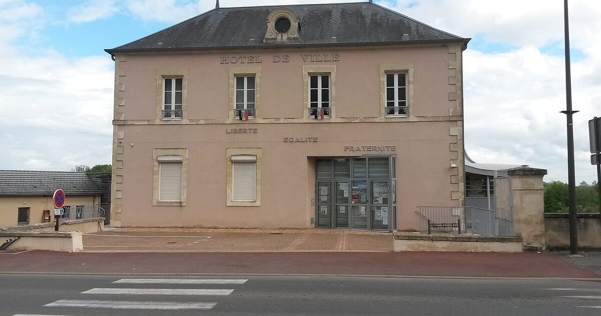 Coulanges-lès-Nevers — photo réelle (Wikimedia Commons, AntonyB)