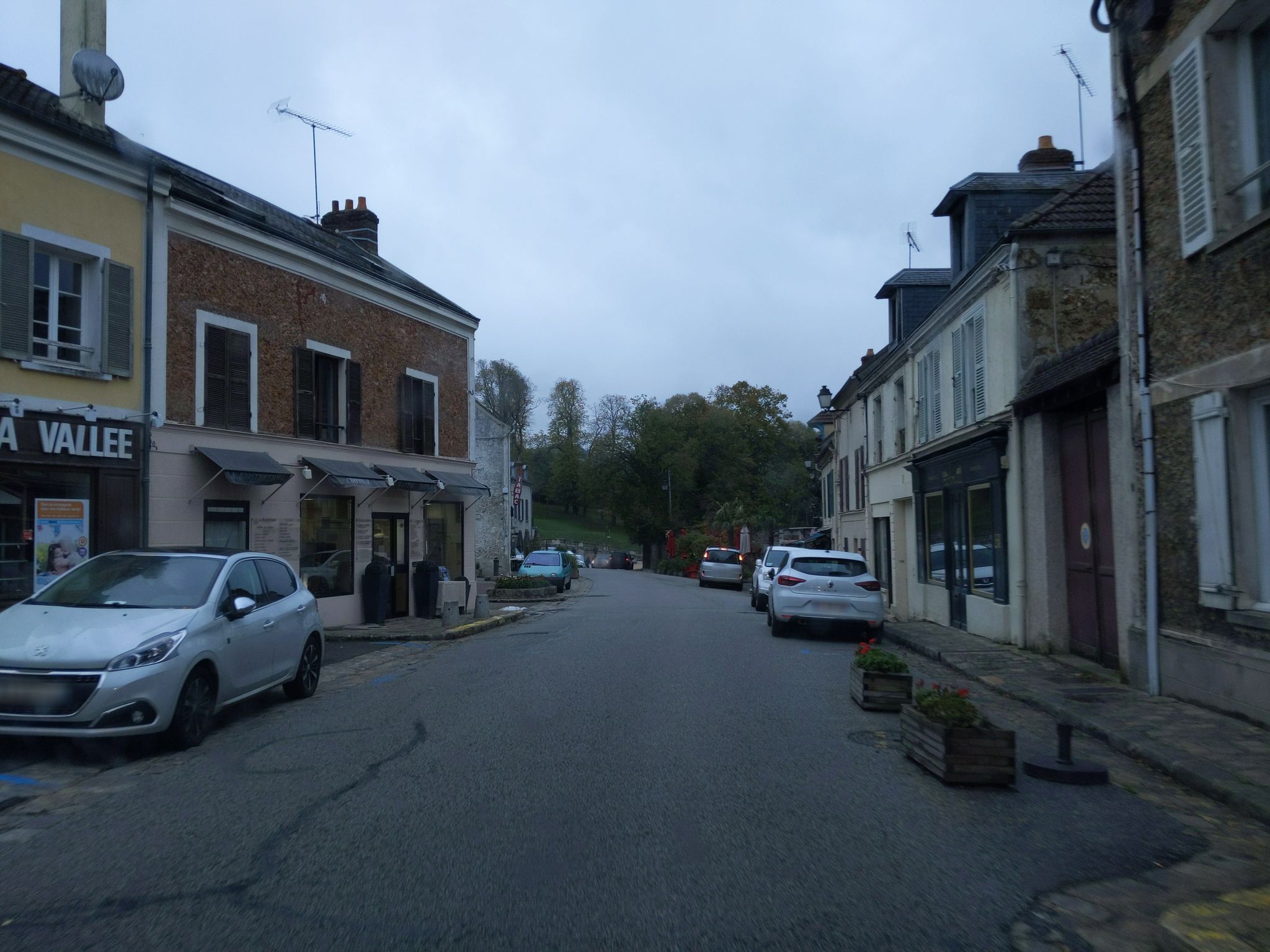 Dampierre-en-Yvelines — photo réelle
