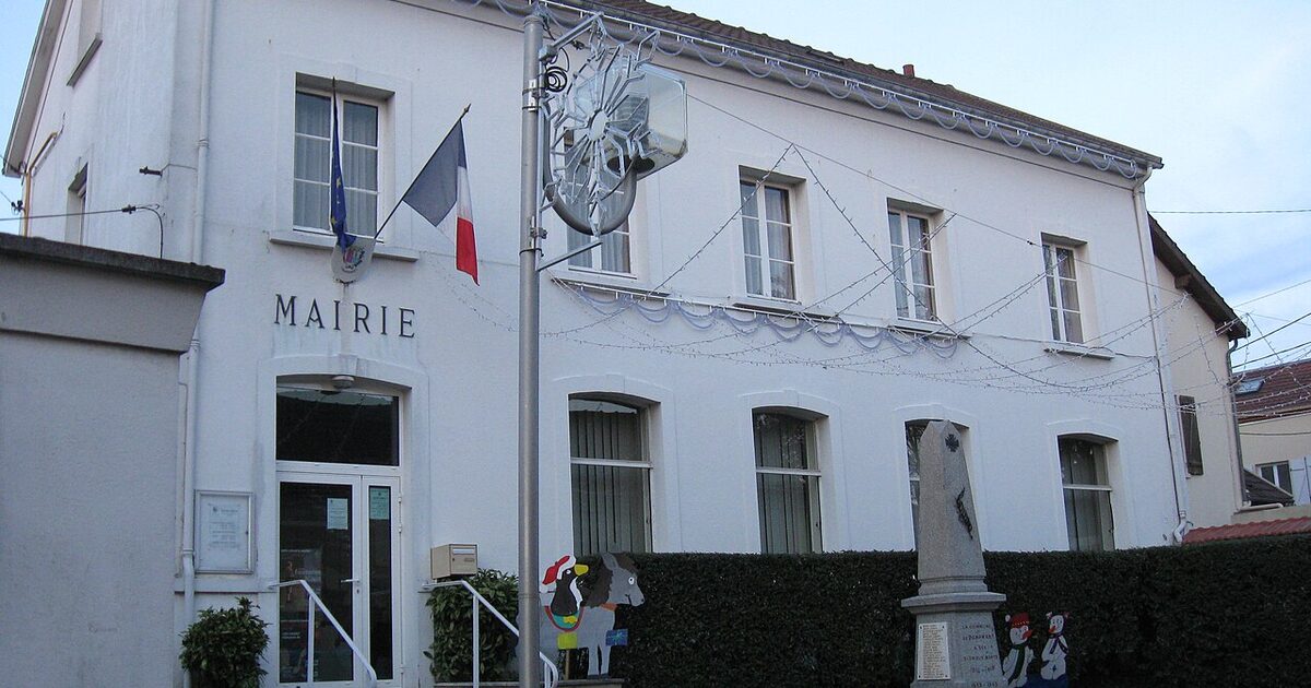 Dampmart — photo réelle (Wikimedia Commons, Thor19)