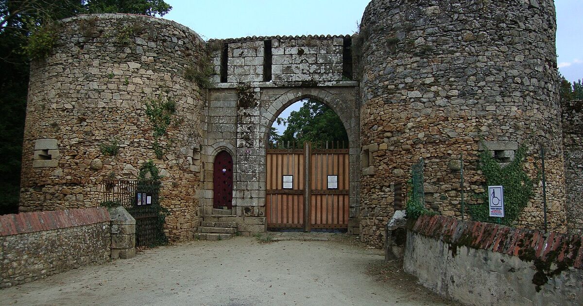 Essarts-en-Bocage — photo réelle