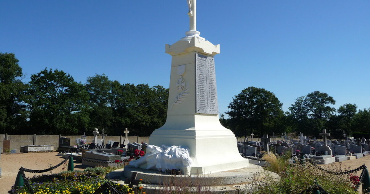 Fay-de-Bretagne — photo réelle (Wikimedia Commons, Ph. Saget)