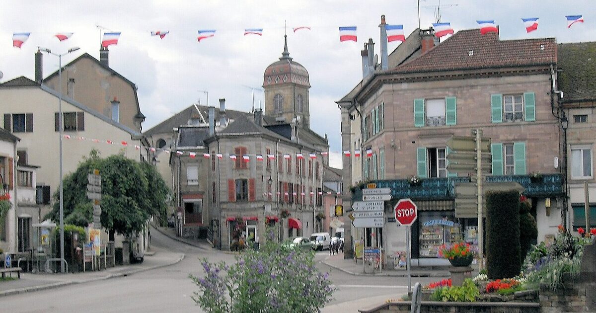Fougerolles-Saint-Valbert — photo réelle (Wikimedia Commons, Rauenstein)