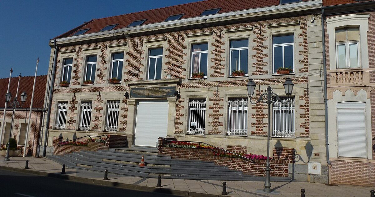 Hasnon — photo réelle (Wikimedia Commons, Havang(nl))