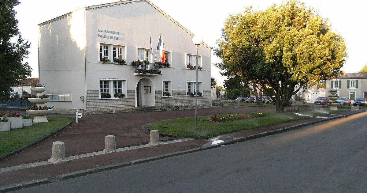 La Jarrie — photo réelle (Wikimedia Commons, Tux-Man)
