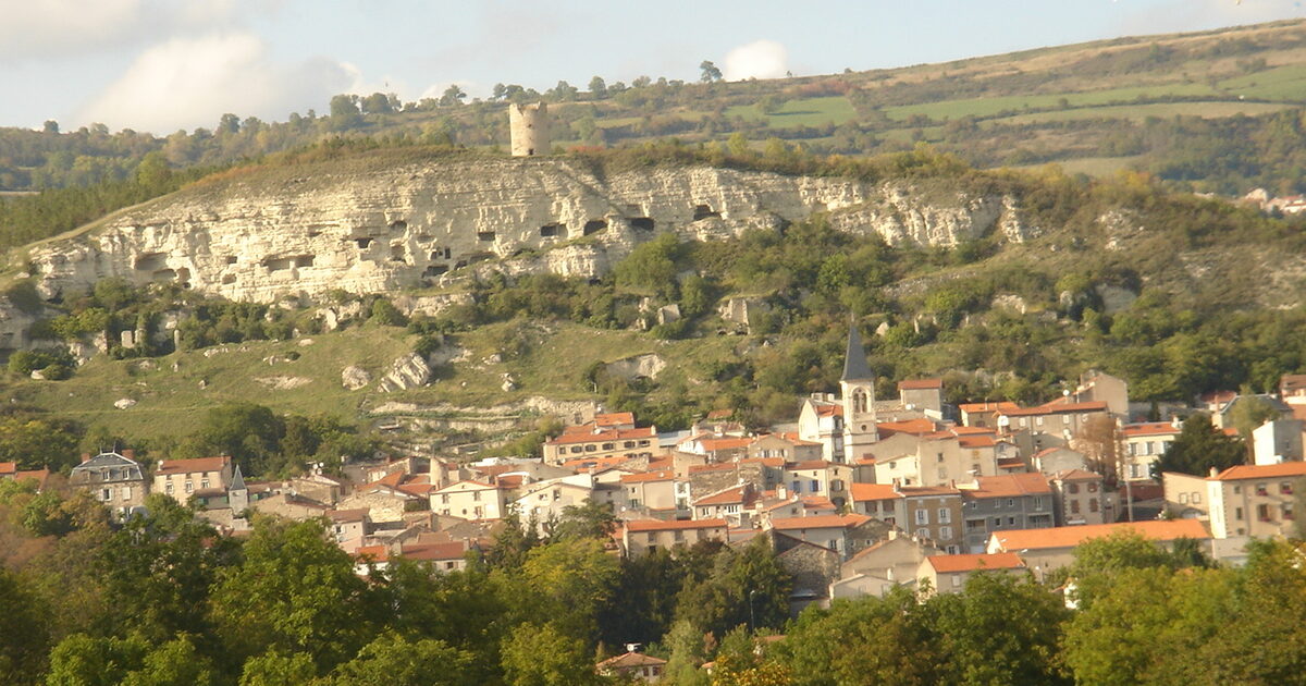 La Roche-Blanche — photo réelle (Wikimedia Commons, SM63)