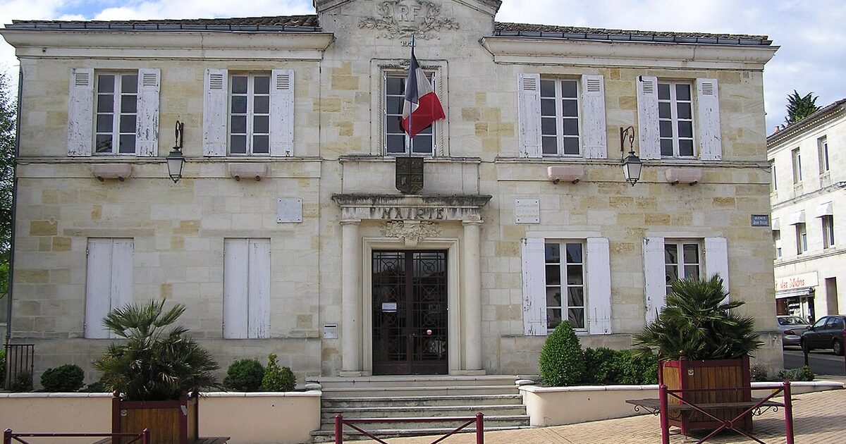 Latresne — photo réelle (Wikimedia Commons, Langladure)
