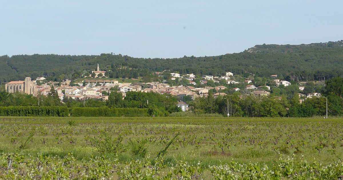 Laudun-l'Ardoise — photo réelle