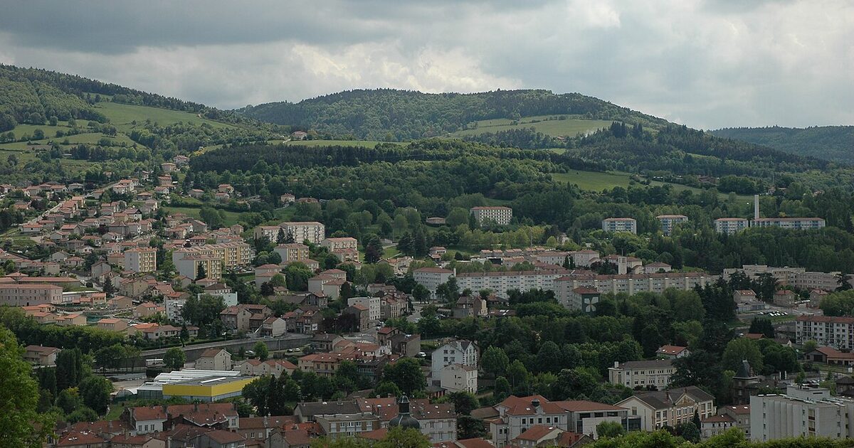 Le Chambon-Feugerolles — photo réelle