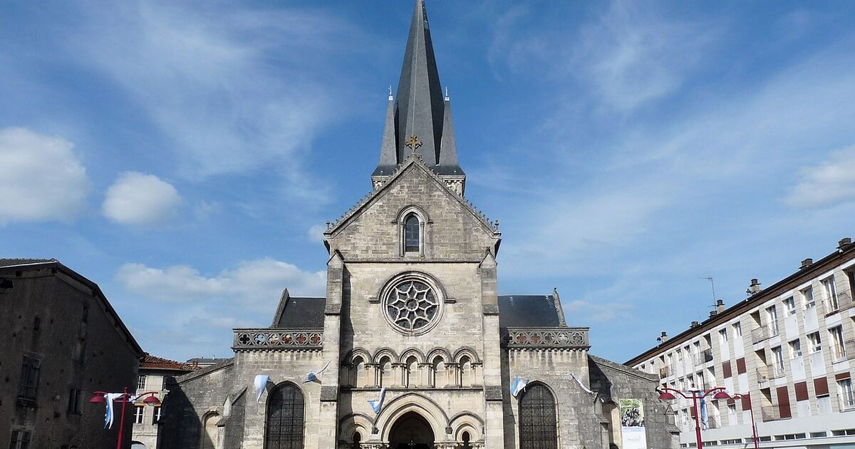 Ligny-en-Barrois — photo réelle (Wikimedia Commons, Ji-Elle)