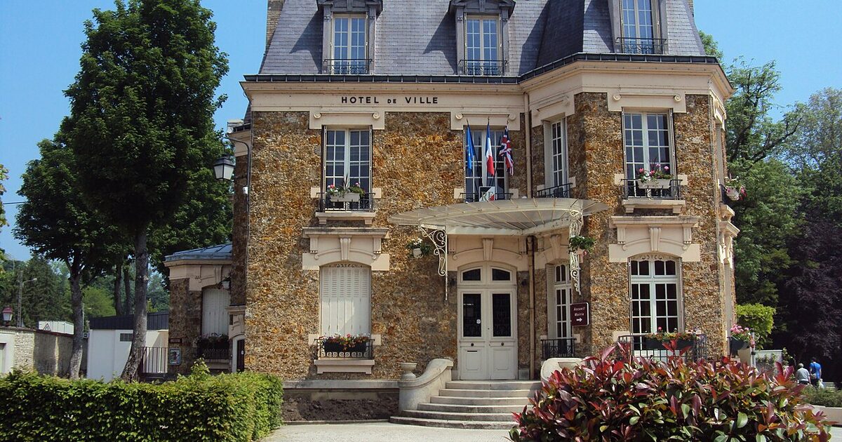 Lizy-sur-Ourcq — photo réelle (Wikimedia Commons, Akiry)