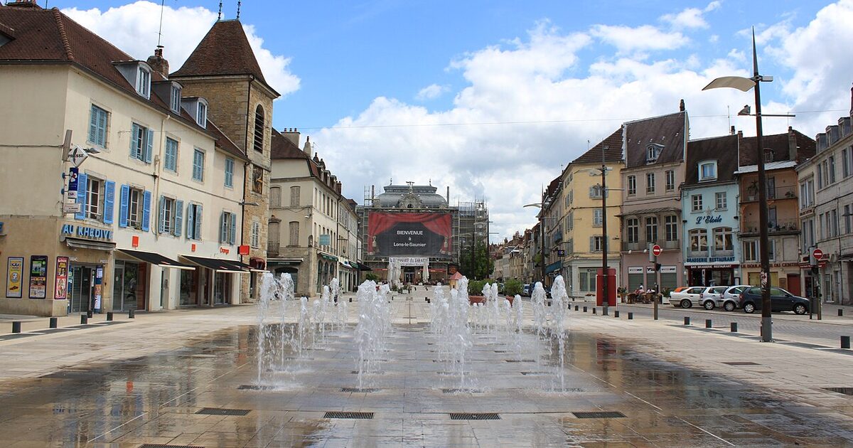 Lons-le-Saunier — photo réelle