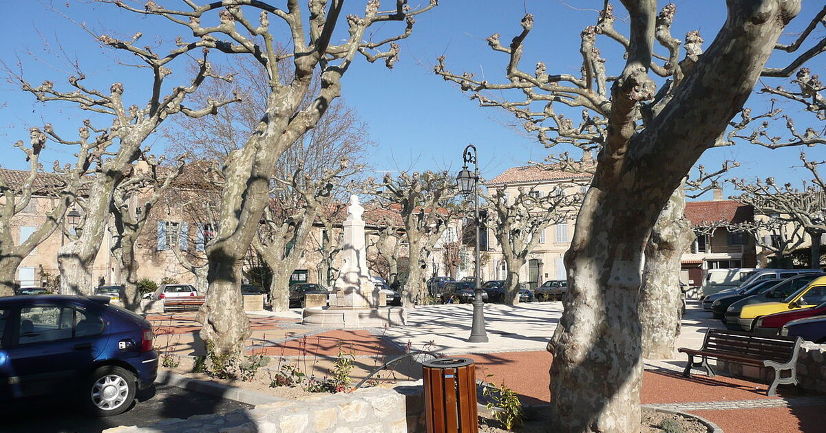 Noves — photo réelle