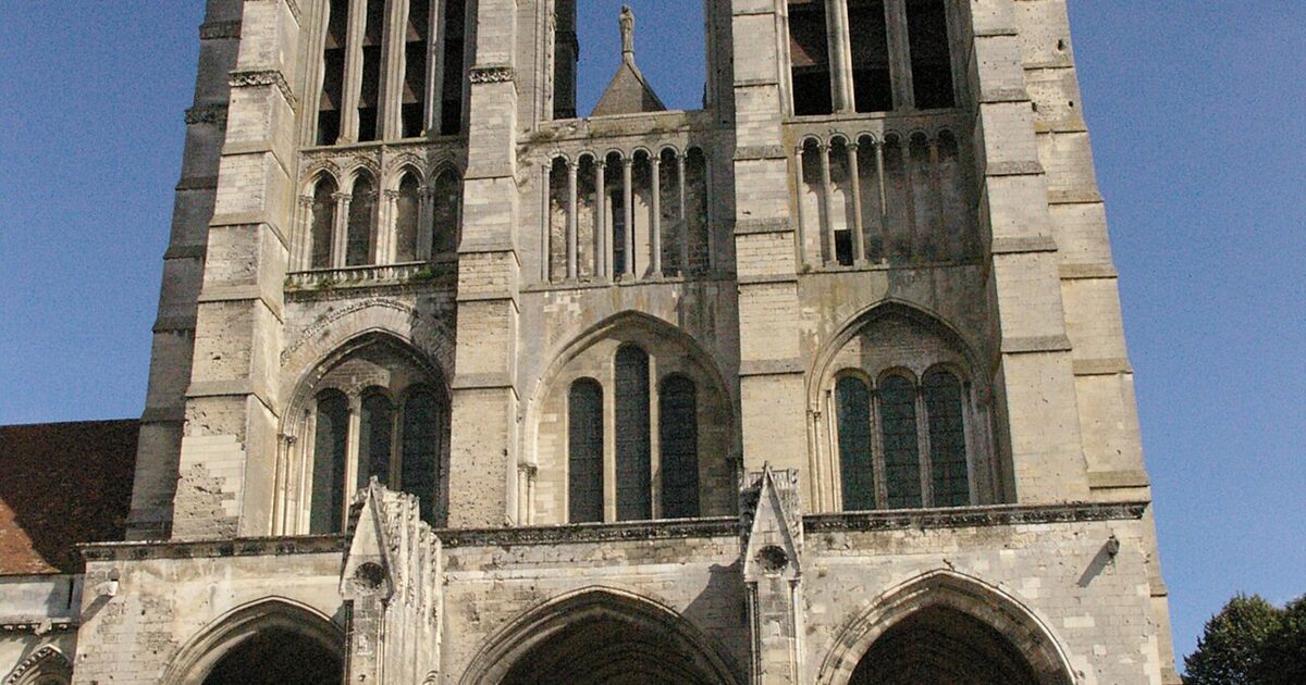 Noyon — photo réelle