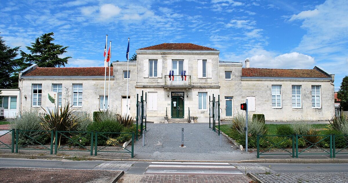 Pompignac — photo réelle (Wikimedia Commons, William Ellison)