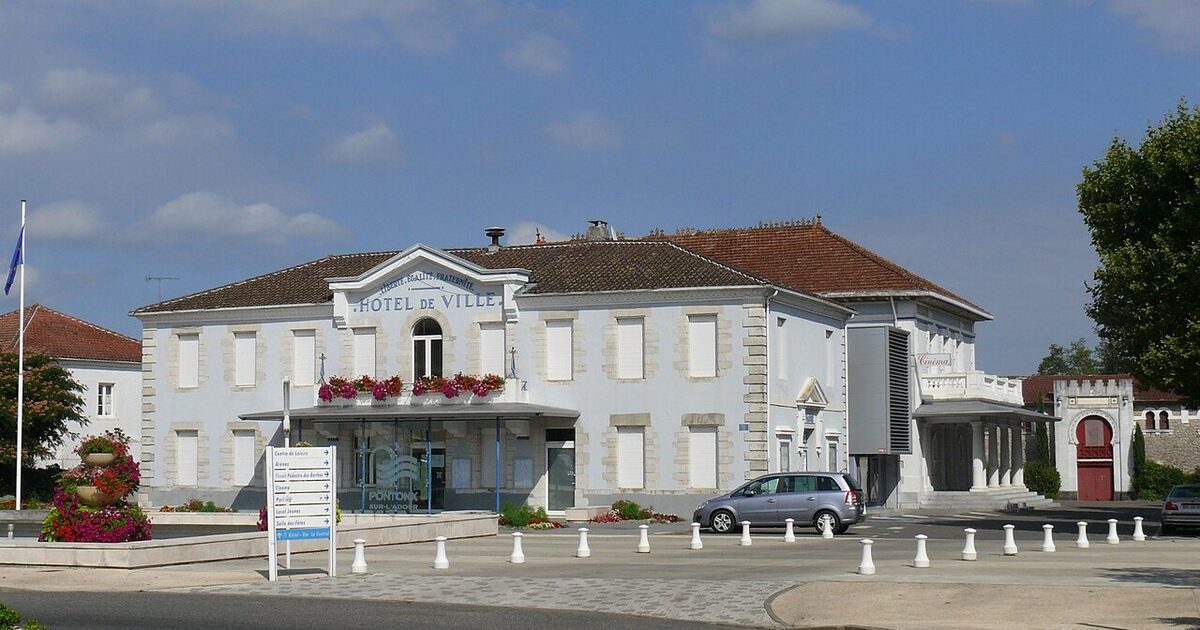 Pontonx-sur-l'Adour — photo réelle (Wikimedia Commons, Peter Potrowl)