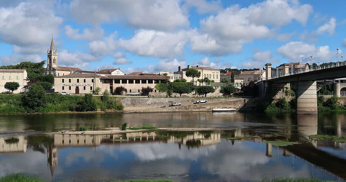 Port-Sainte-Foy-et-Ponchapt — photo réelle (Wikimedia Commons, user talk page)