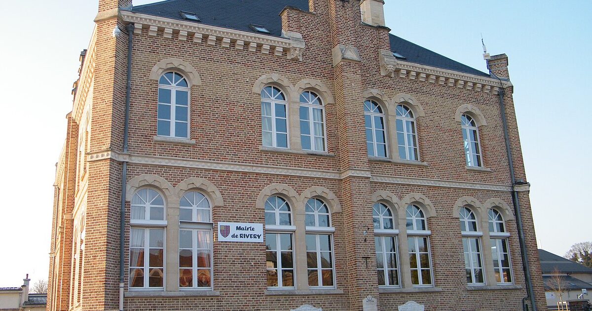 Rivery — photo réelle (Wikimedia Commons, APictche)