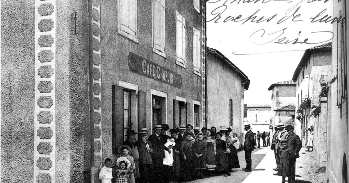 Saint-Clair-du-Rhône — photo réelle (Wikimedia Commons, Unknown authorUnknown author, Olagnoni éditeur (nom complet à voir sur la carte)