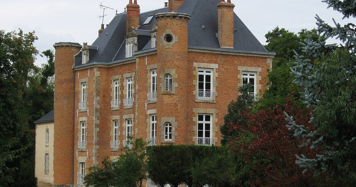 Saint-Cyr-en-Val — photo réelle (Wikimedia Commons, Croquant)