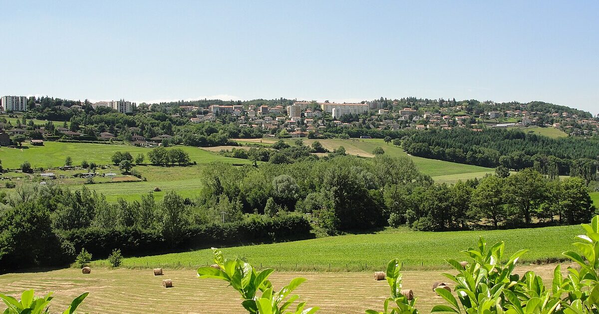 Saint-Genest-Lerpt — photo réelle