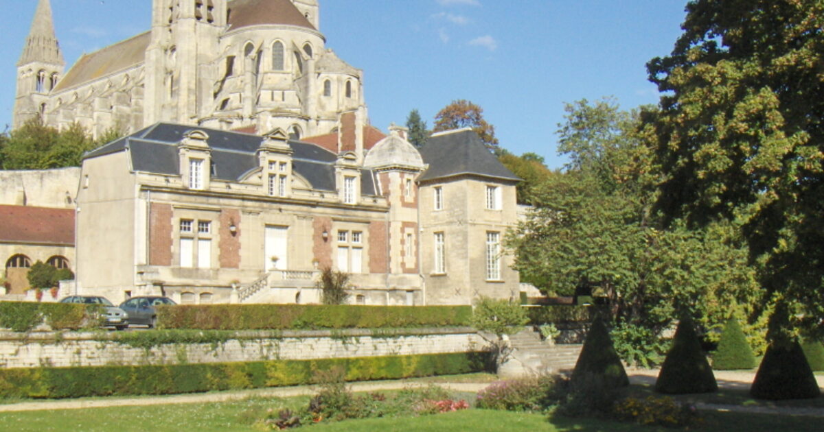 Saint-Leu-d'Esserent — photo réelle