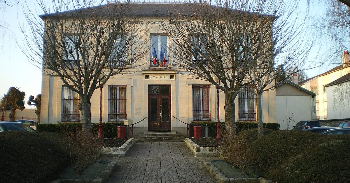 Saint-Mard — photo réelle (Wikimedia Commons, Akiry)