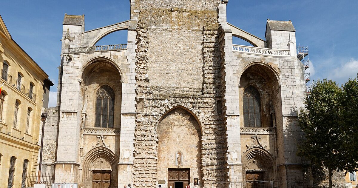 Saint-Maximin-la-Sainte-Baume — photo réelle