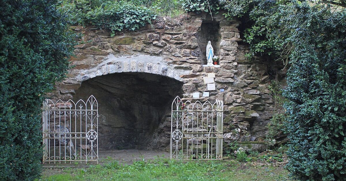 Saint-Philbert-de-Bouaine — photo réelle (Wikimedia Commons, Llann Wé²)
