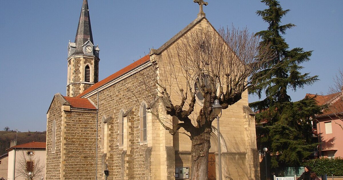 Sérézin-du-Rhône — photo réelle (Wikimedia Commons, Frachet)