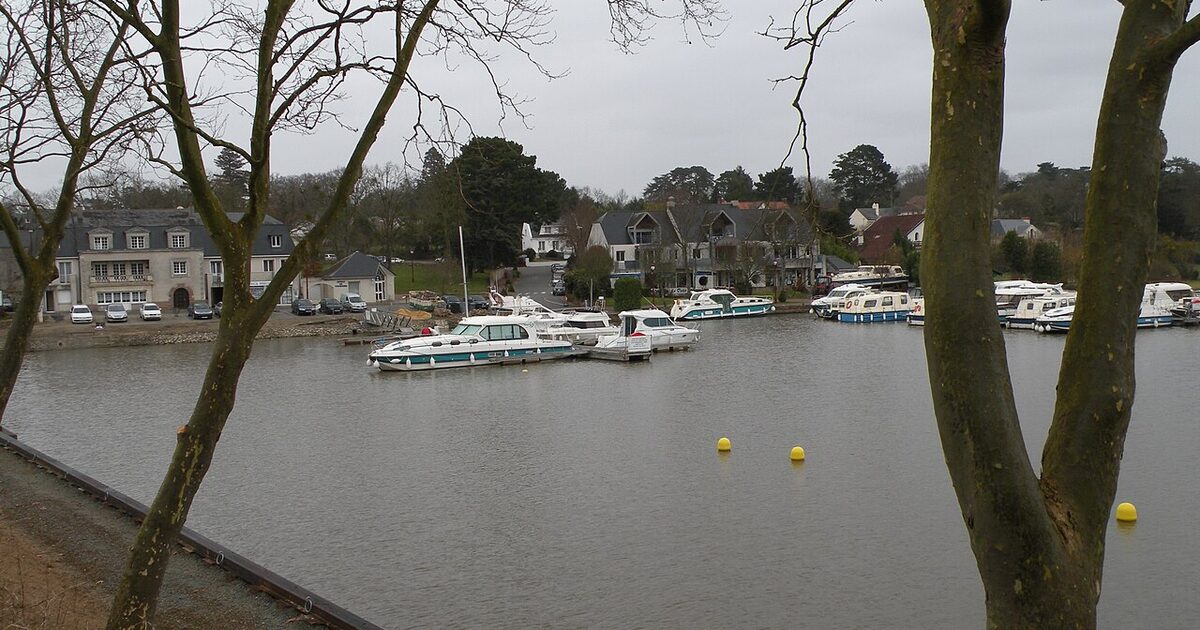 Sucé-sur-Erdre — photo réelle (Wikimedia Commons, Pymouss)