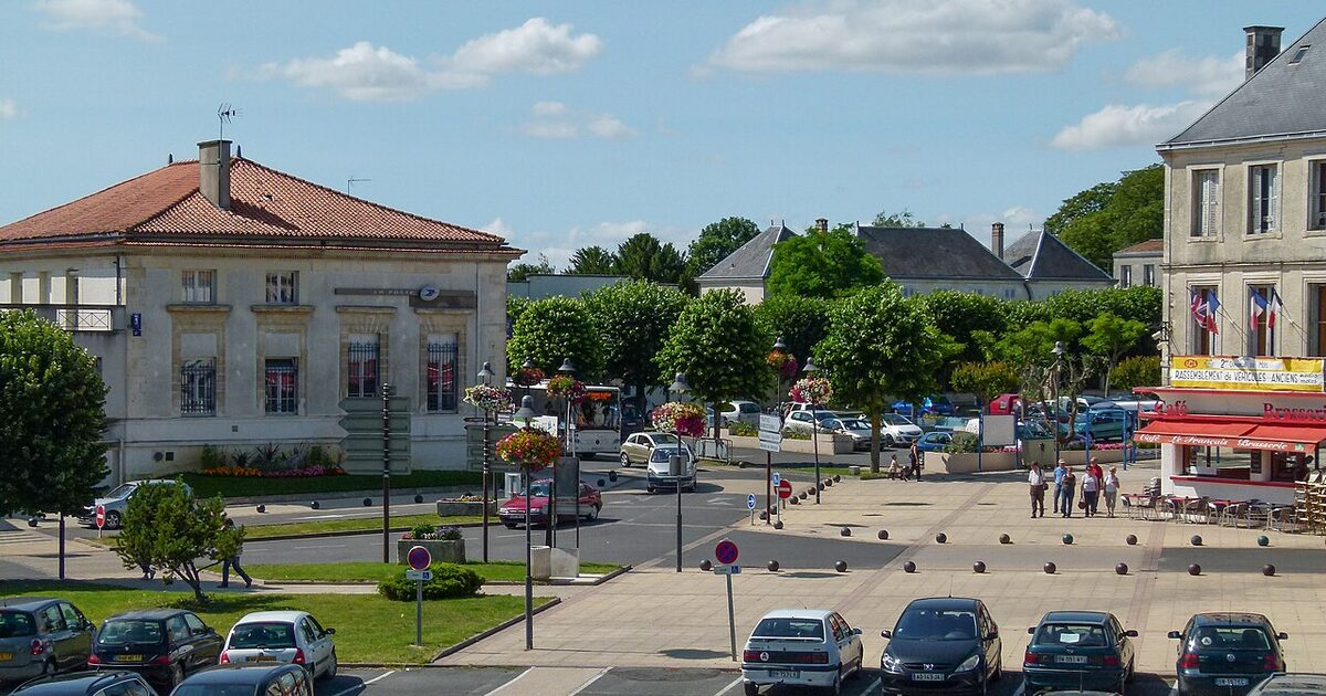 Surgères — photo réelle