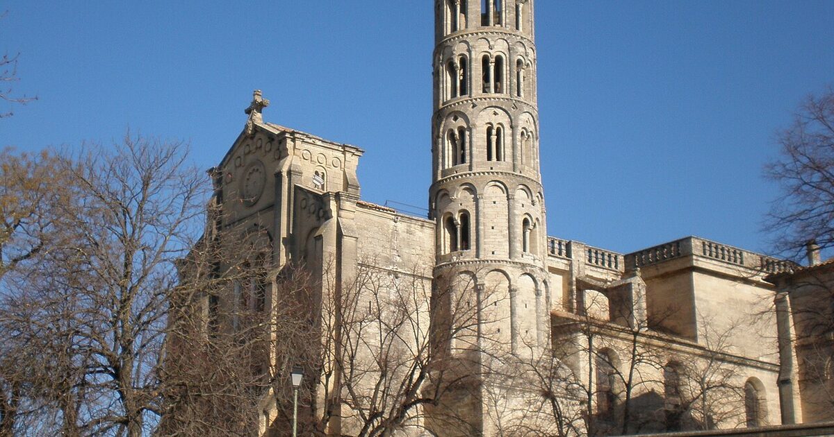Uzès — photo réelle